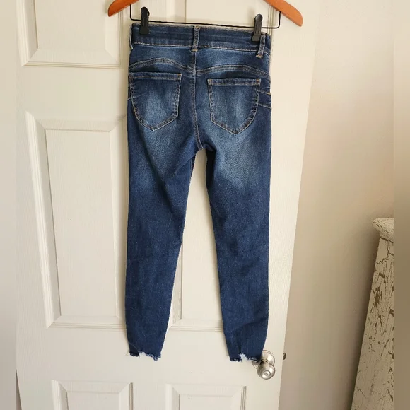 Candie's 3 26W Ankle Skinny Jean Good Used Condition - Picture 4 of 6